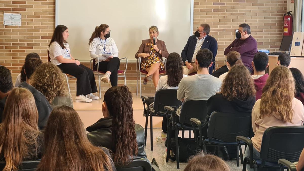 Inmaculada Rodríguez-Piñero, en el IEs la Marxadella.