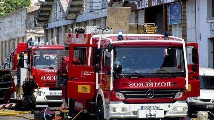 Un bombero sufre un accidente laboral en el túnel de Monrepós