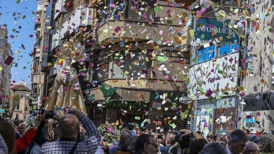 Domingo de Resurrección: Procesión de las aleluyas de Elche