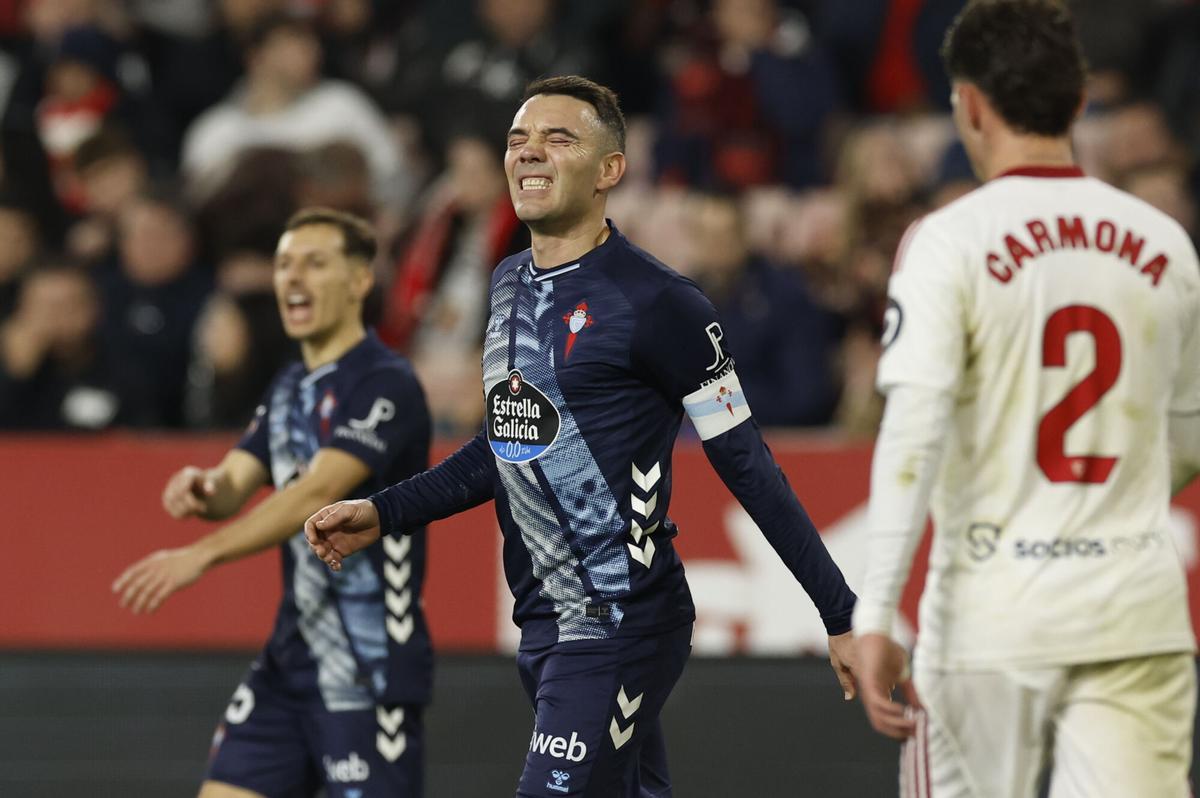 El delantero del Celta Iago Aspas se lamenta.