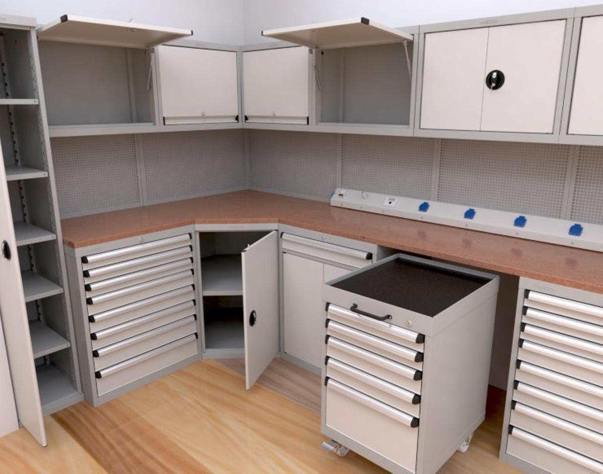 HECO té més de 2.000 referències de producte estàndard. | HECO