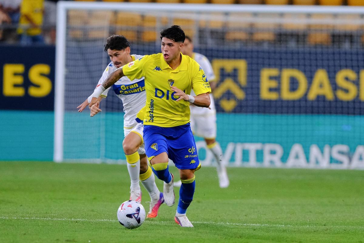 El Cádiz CF - UD Las Palmas, de la final del Carranza, en imágenes El Cádiz CF - UD Las Palmas, de la final del Carranza, en imágenes