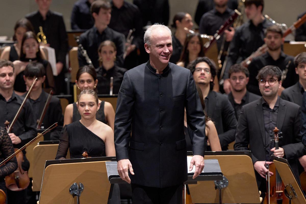 Carlos Miguel Prieto.