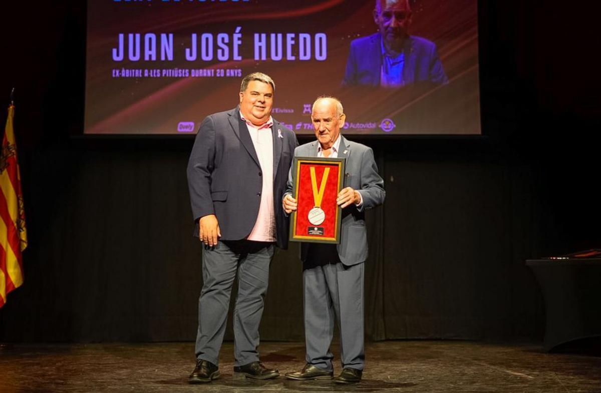 El Portmany fue premiado por su centenario.