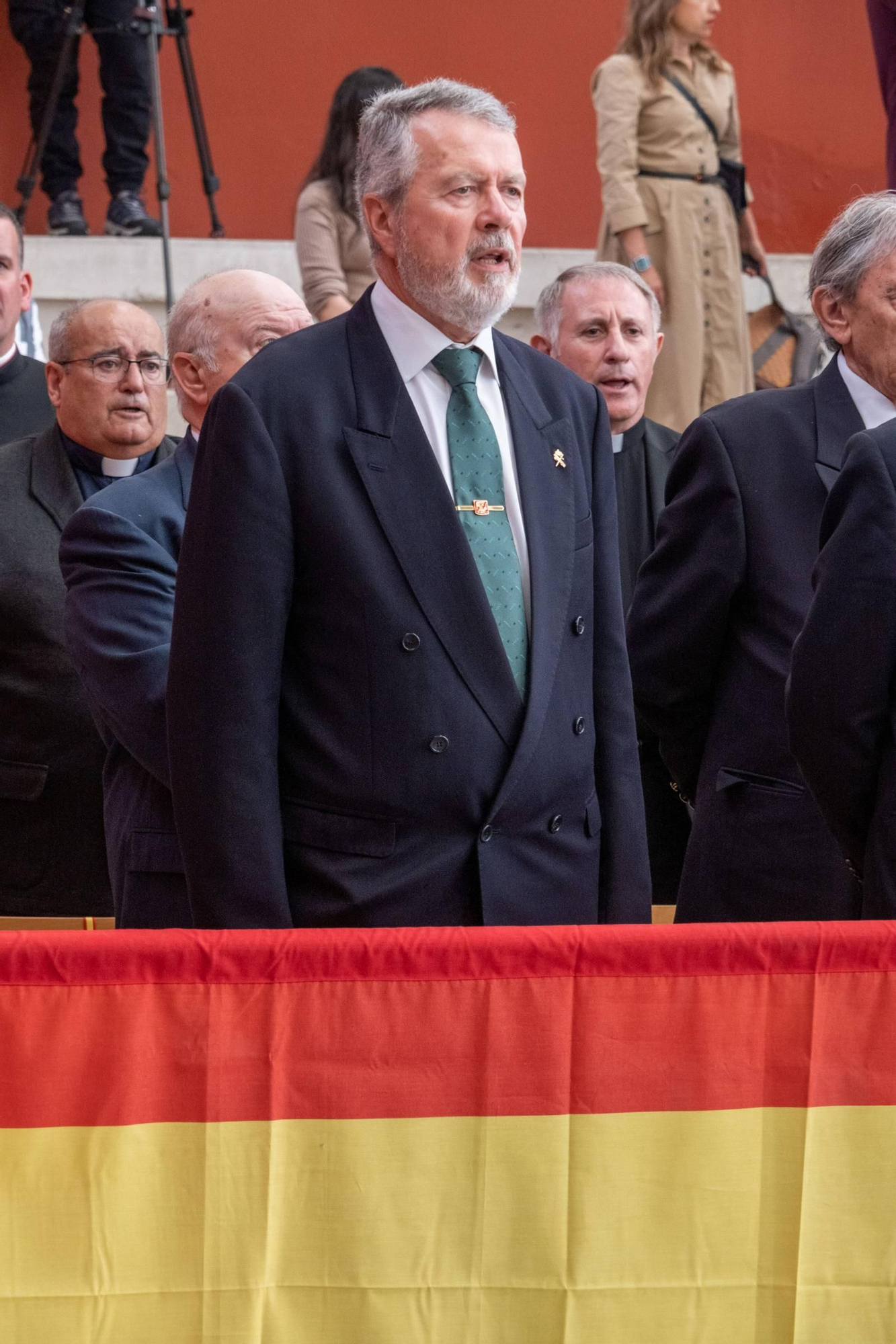 EN IMÁGENES: Así fueron los actos en Oviedo del 179 aniversario de la Guardia Civil