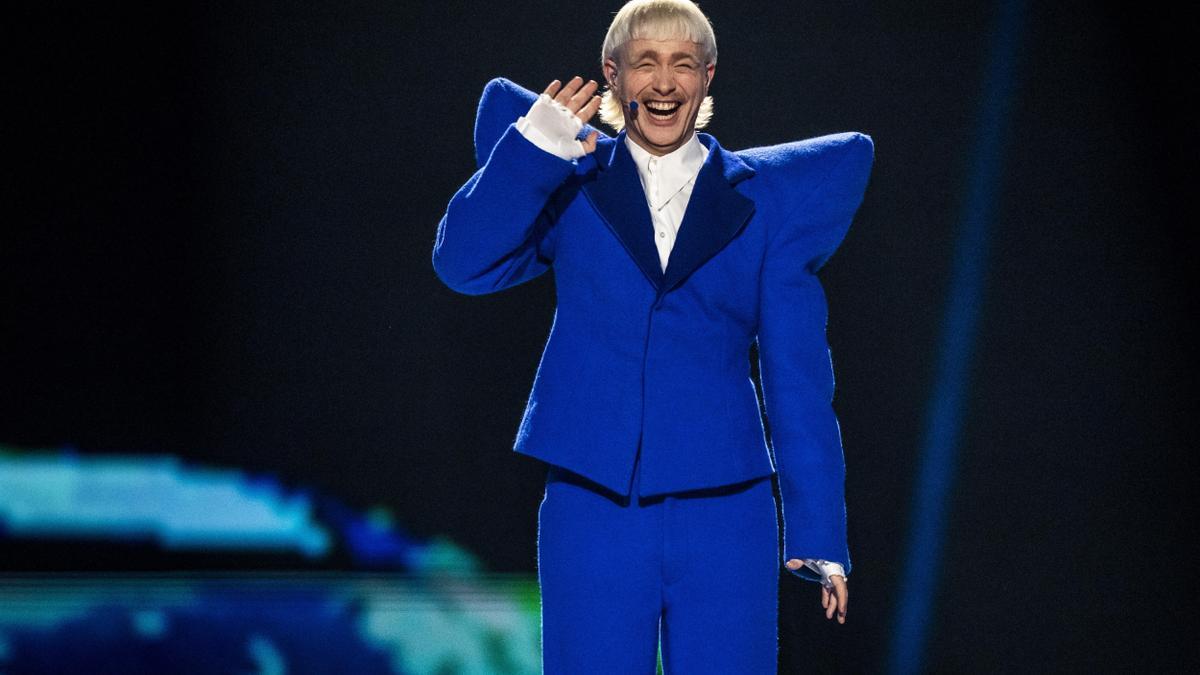 Malmö (Sweden), 09/05/2024.- Netherlands' Joost Klein performs the song 'Europapa' during the second semifinal of the 2024 Eurovision song competition at the Malmö Arena in Malmö, Sweden, 09 May 2024. (Países Bajos; Holanda, Suecia) EFE/EPA/Ida Marie Odgaard DENMARK OUT / DENMARK OUT