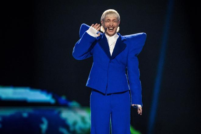 Malmö (Sweden), 09/05/2024.- Netherlands Joost Klein performs the song Europapa during the second semifinal of the 2024 Eurovision song competition at the Malmö Arena in Malmö, Sweden, 09 May 2024. (Países Bajos; Holanda, Suecia) EFE/EPA/Ida Marie Odgaard DENMARK OUT / DENMARK OUT