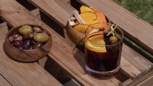 El vermut se lleva de perlas con las tapas de encurtidos
