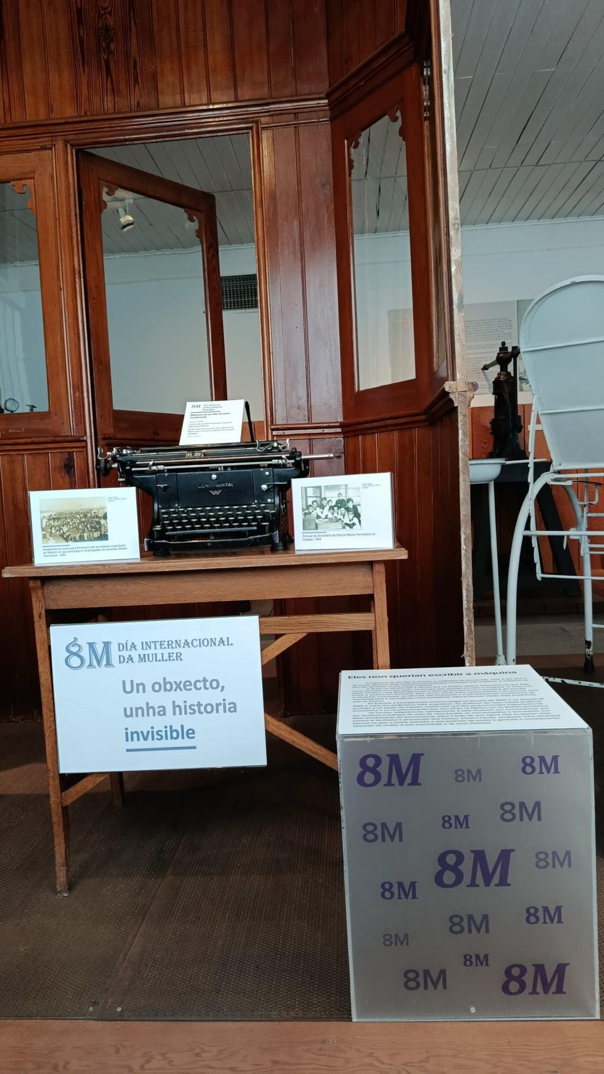 La máquina de escribir forma parte de la colección permanente y está en la planta baja del Museo Massó de Bueu.
