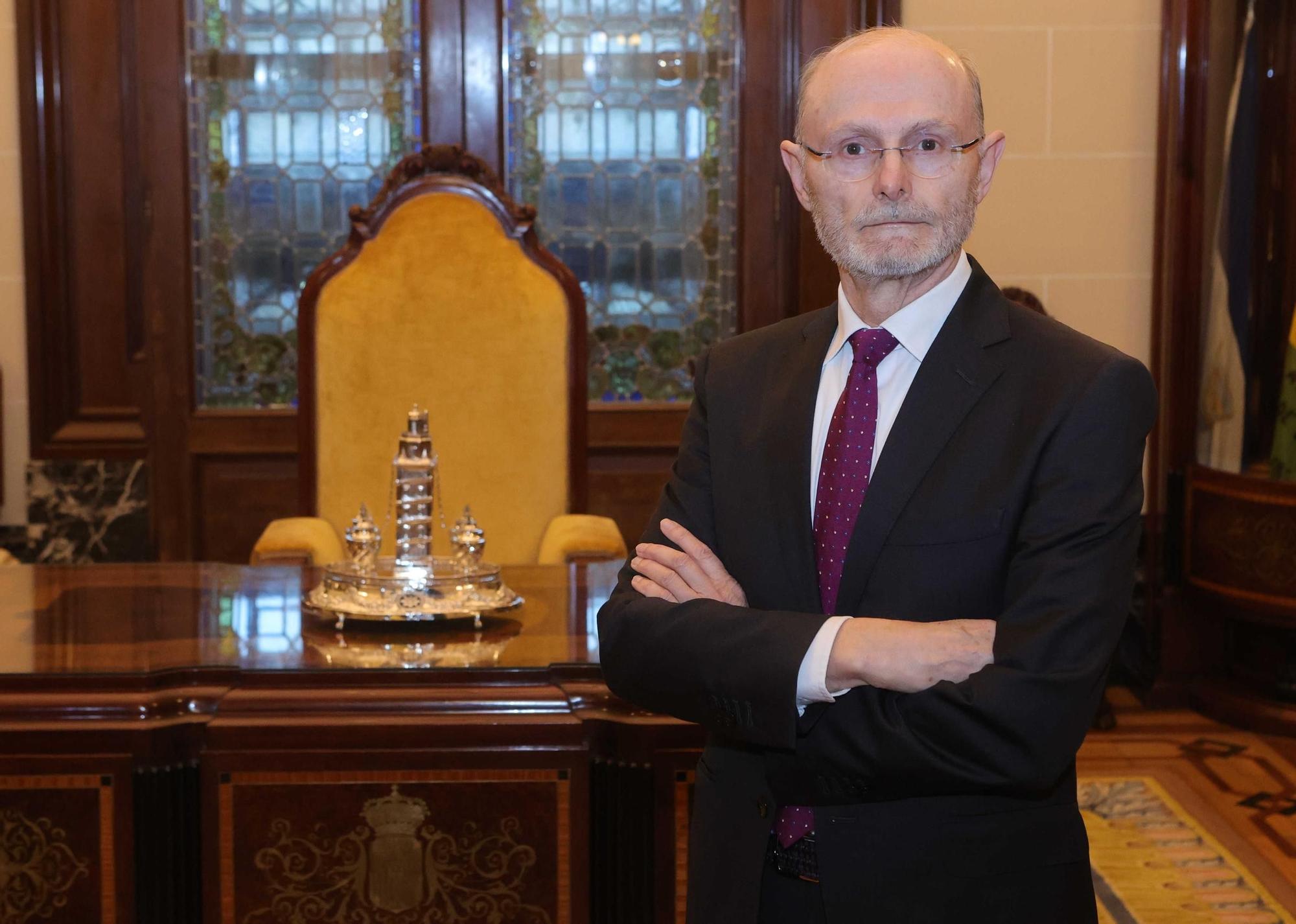 El historiador Alfredo Vigo Trasancos ingresa en el Instituto José Cornide de Estudios Coruñeses