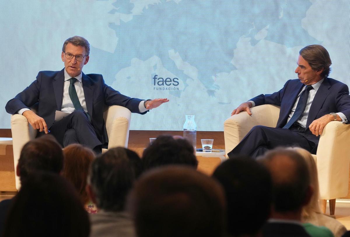 Feijóo y Aznar en el Campus FAES.