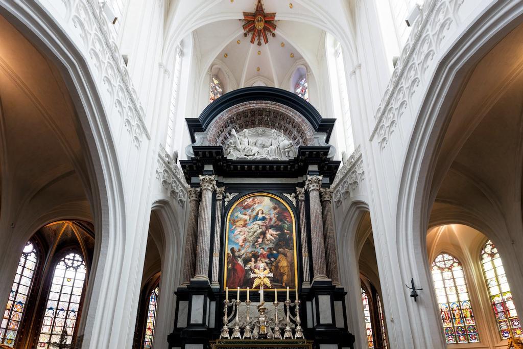 Retablo de Rubens en la catedral de Amberes