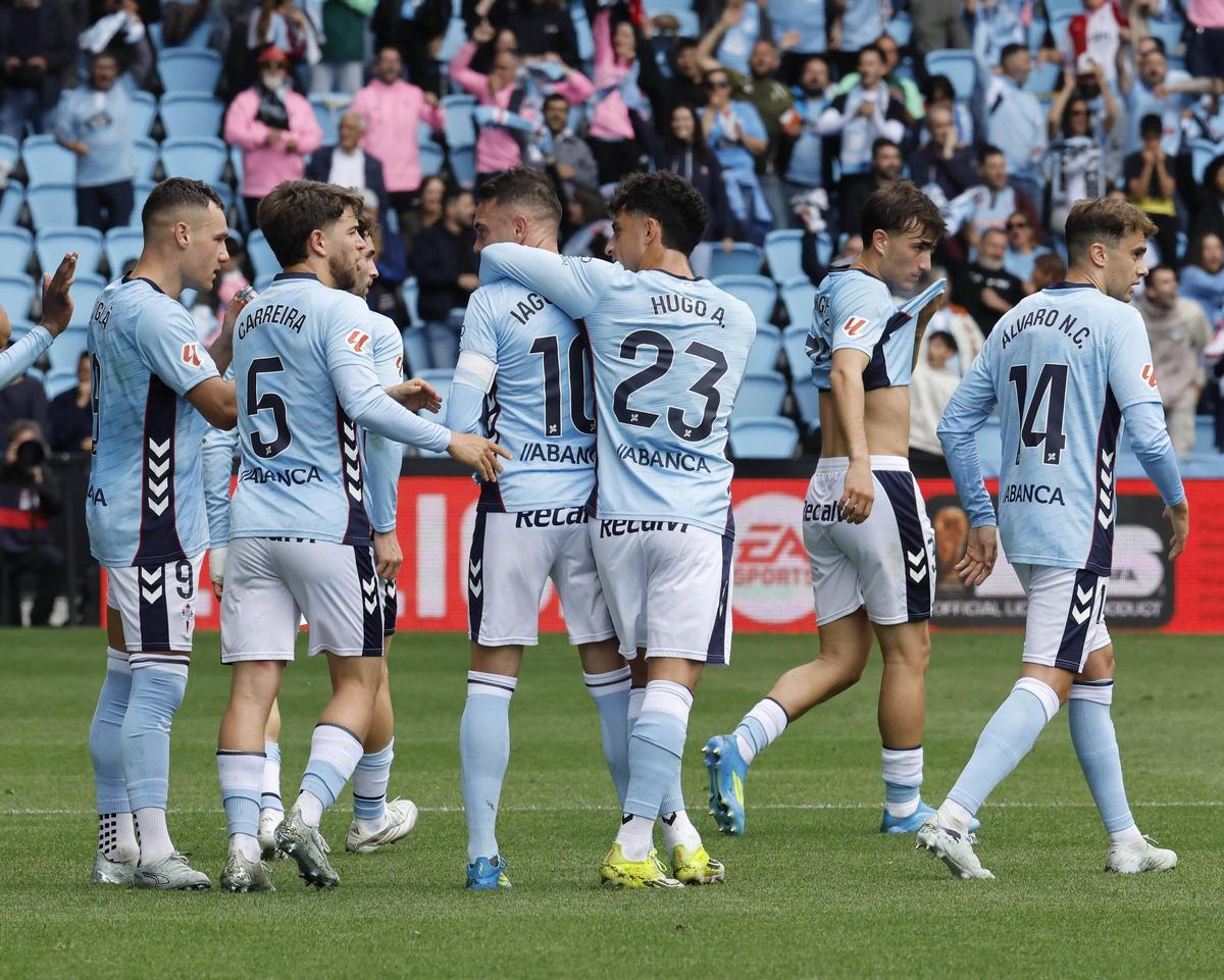 Los jugadores celestes celebran el segundo gol al Elche el pasado domingo en Balaídos