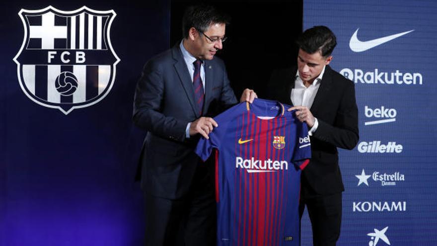 Coutinho firma su contrato oficial con el Barcelona