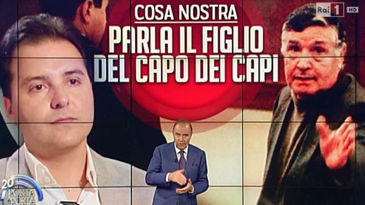 Imagen del programa de la RAI en el que Giusseppe Salvatore Riina (izqueirda) fue entrevistado por Bruno Vespa.