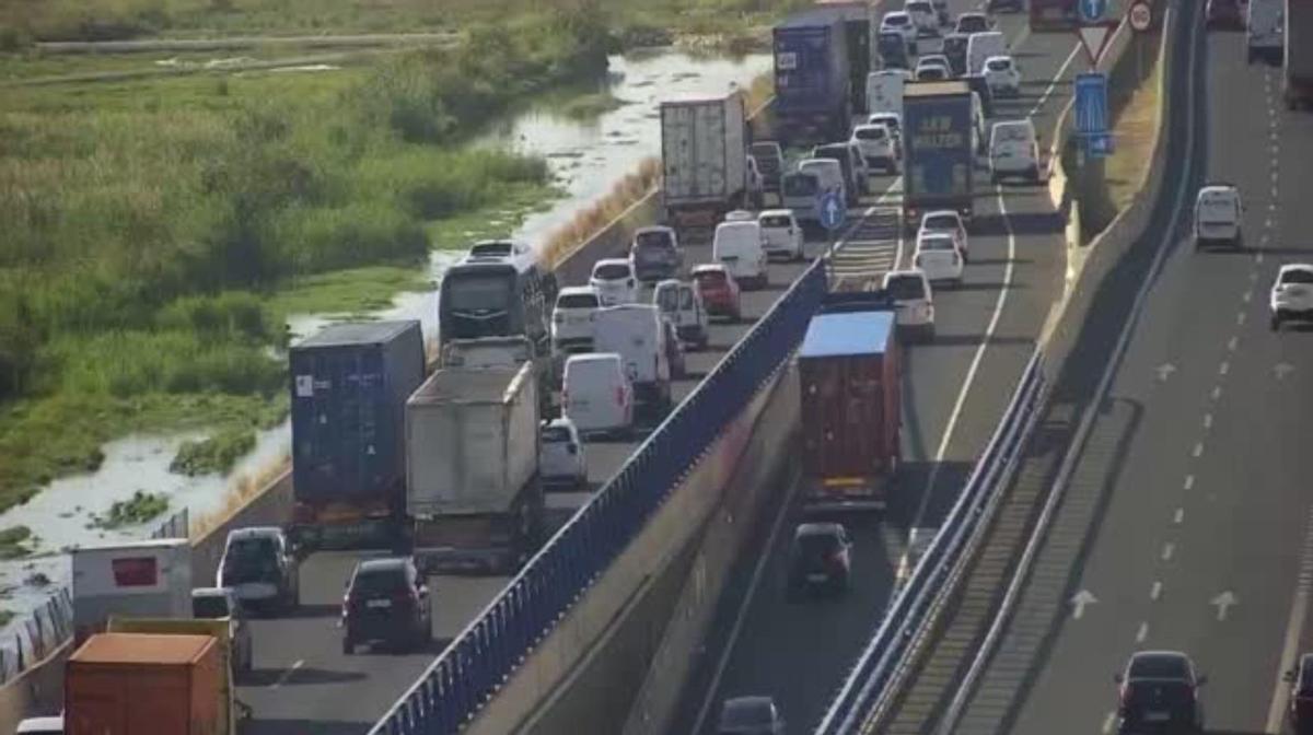Colapso en la A-7 a la altura de Xirivella en la mañana de este martes