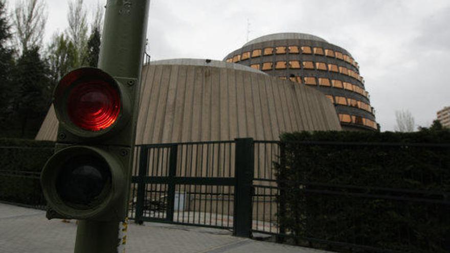 Façana de la seu del Tribunal Constitucional