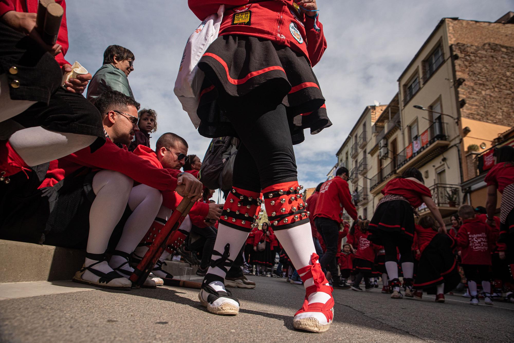 Els caramellaires omplen Súria de música, dansa i festa