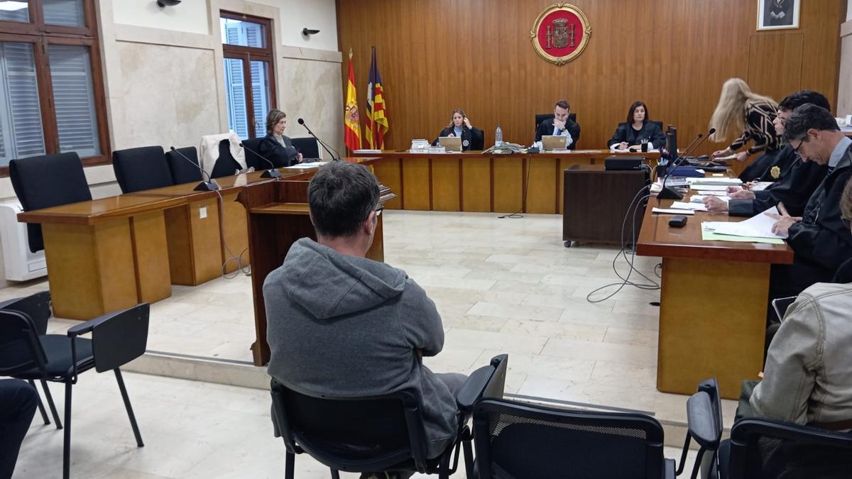 El acusado, hoy durante el juicio en la Audiencia Provincial de Palma.
