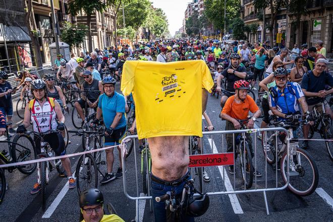 Barcelona pedalea hacia el Tour de Francia con una Fiesta de la Bici multitudinaria