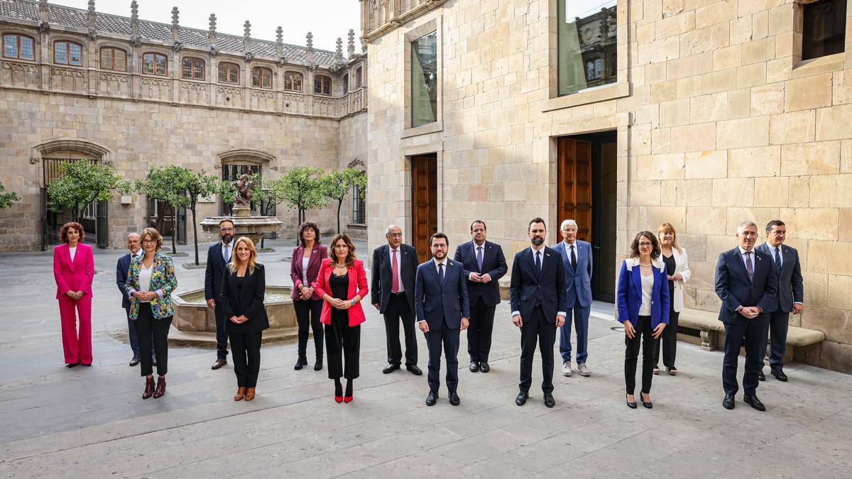 El nou Consell Executiu encapçalat pel president de la Generalitat, Pere Aragonès, i la resta de consellers