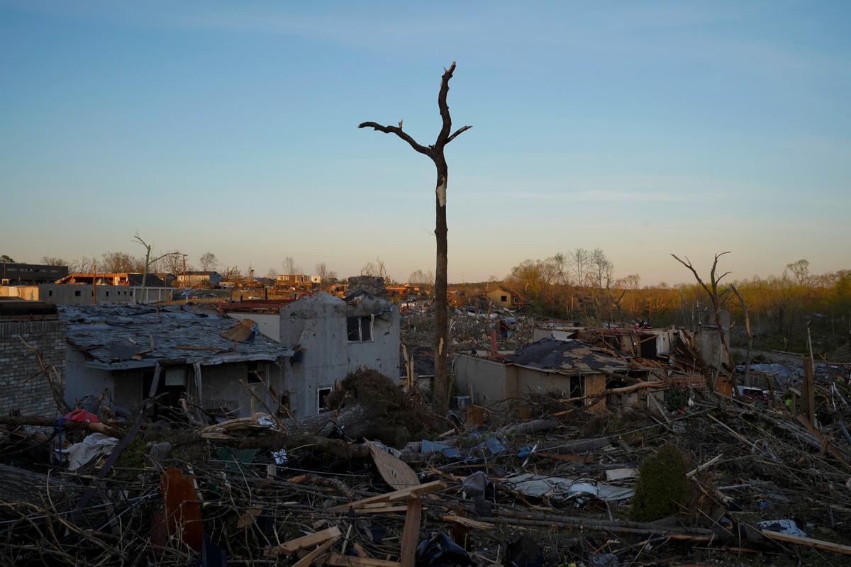 La oleada de tornados en Estados Unidos deja al menos 29 muertos