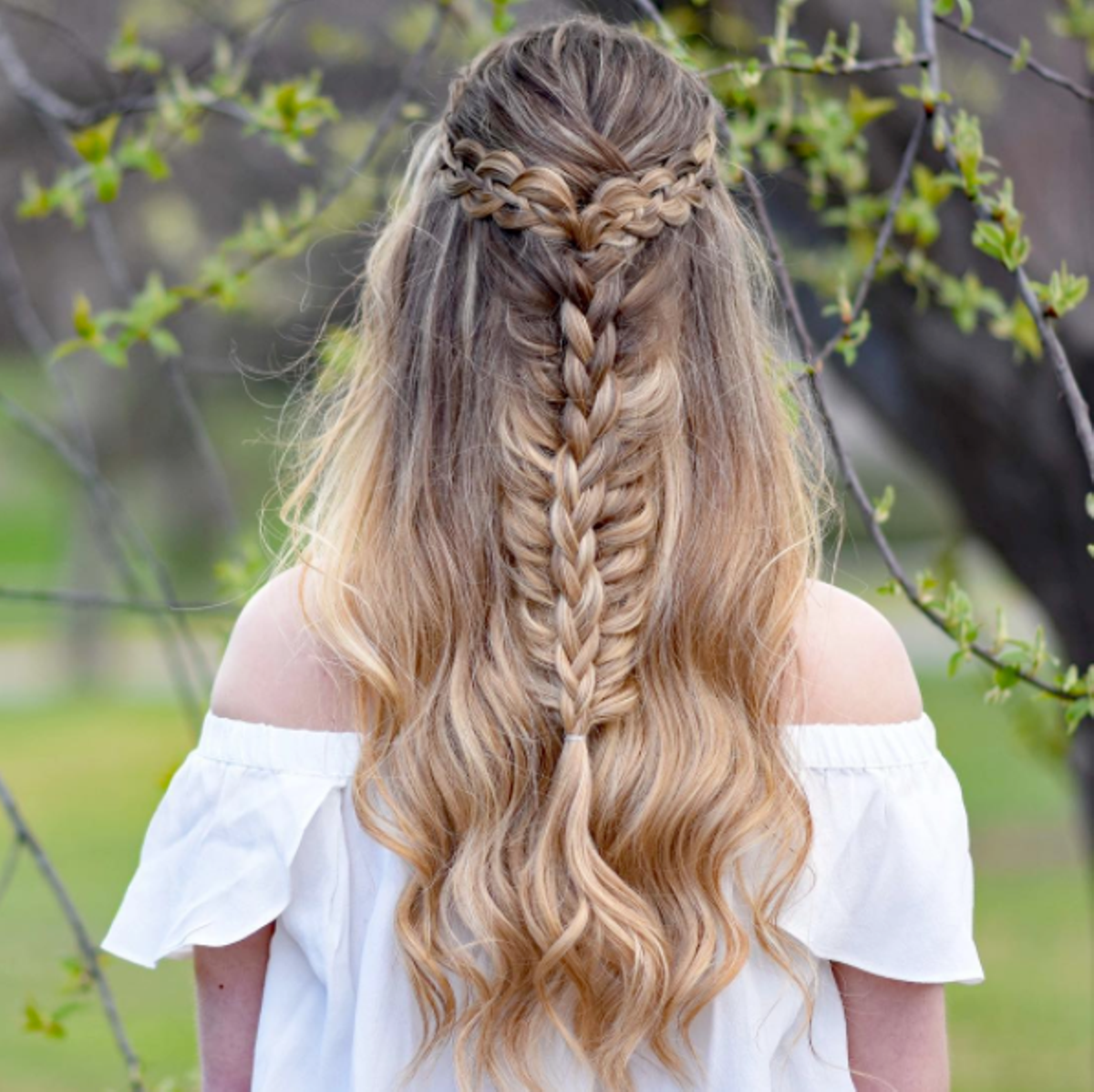 Trenza con recogido con volumen