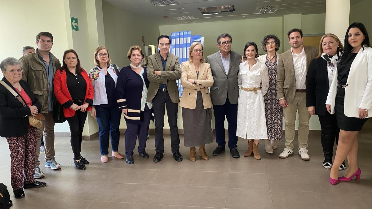 Asistentes al acto institucional por el Día Mundial del Parkinson, en Mérida.