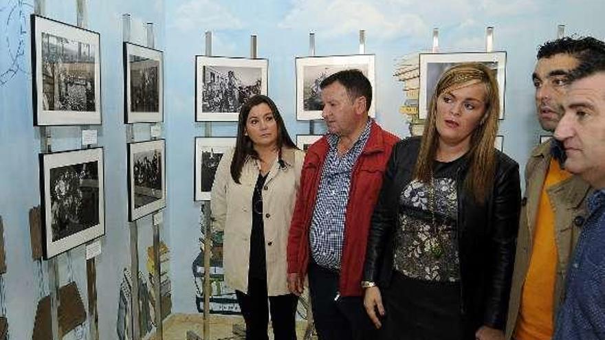 Muestra de fotos sobre refugiados en el centro Manuel Lamazares. // Bernabé/Gutier/J. Lalín