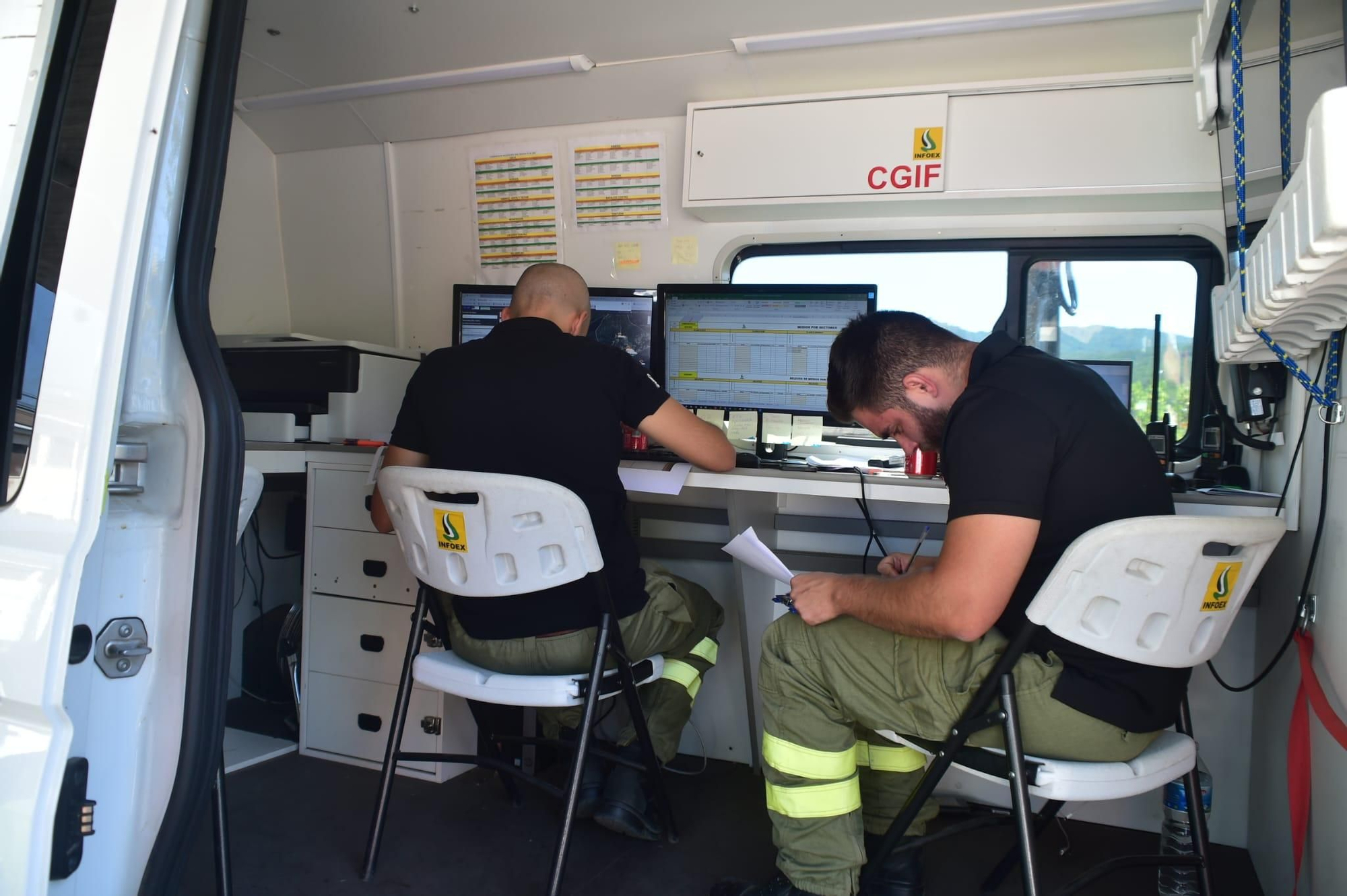 Fotogalería | Imágenes del incendio en Las Hurdes
