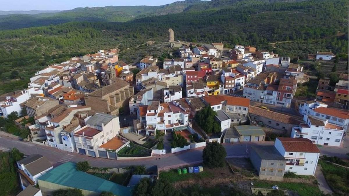 Visión aérea de la localidad de Matet.