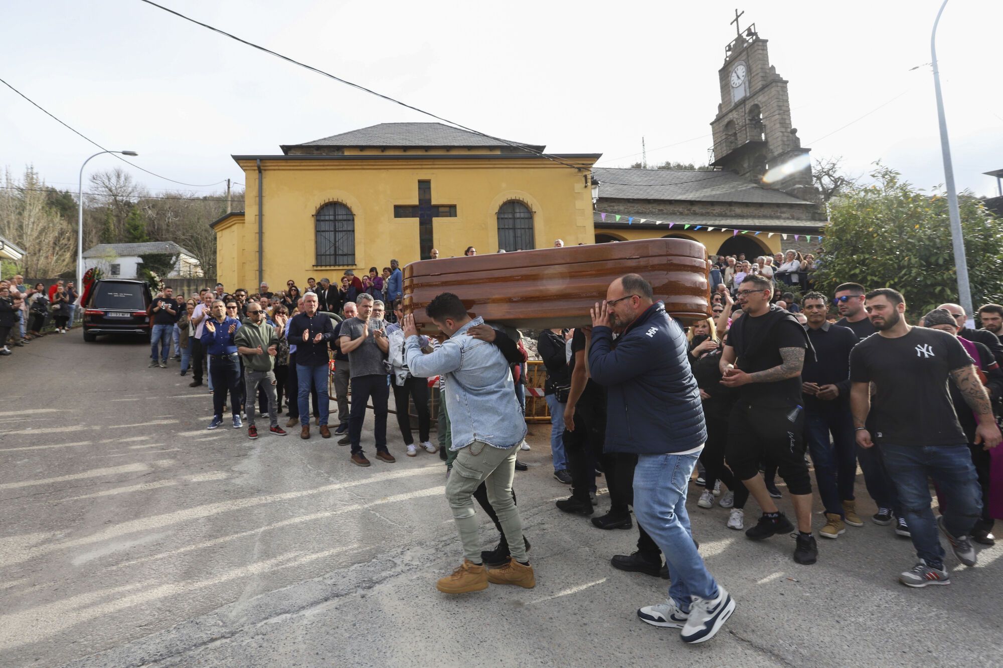 Funeral en Torre del Bierzo (León) de David Álvarez, uno de los mineros fallecidos en el accidente de Cerredo