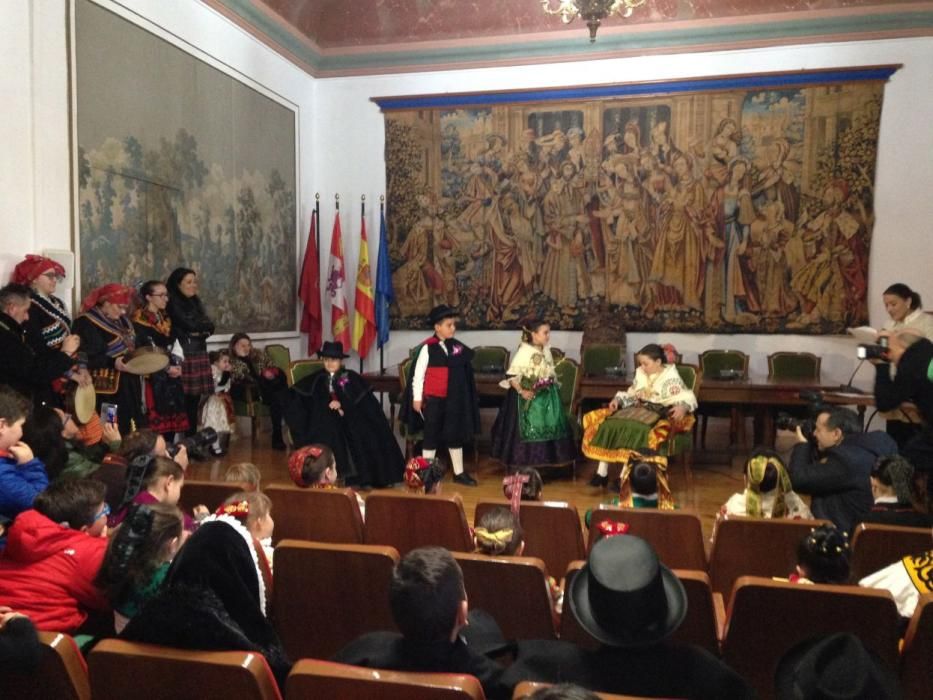 Carnaval en Toro: boda infantil