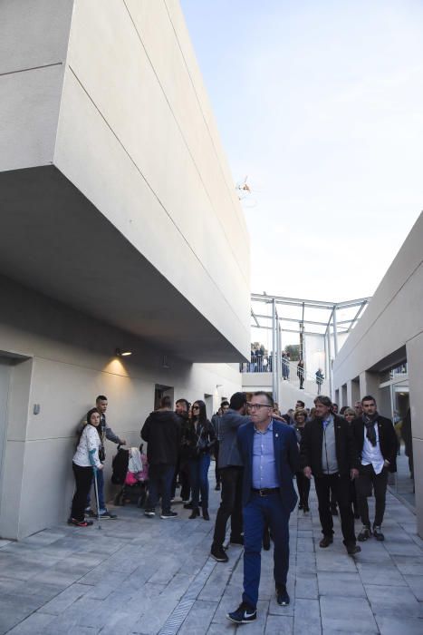 Sant Vicenç mostra el seu nou camp de futbol