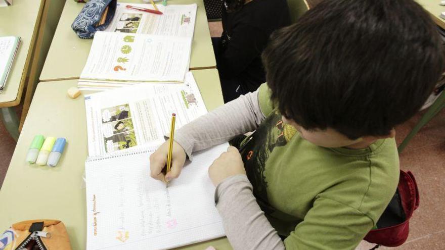 Las familias podrán adherirse al banco de libros en mayo