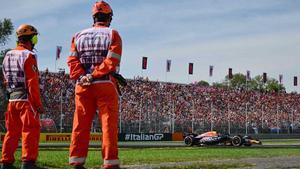 F1  Ferrari, con decoración especial y obligado a remontar en Monza