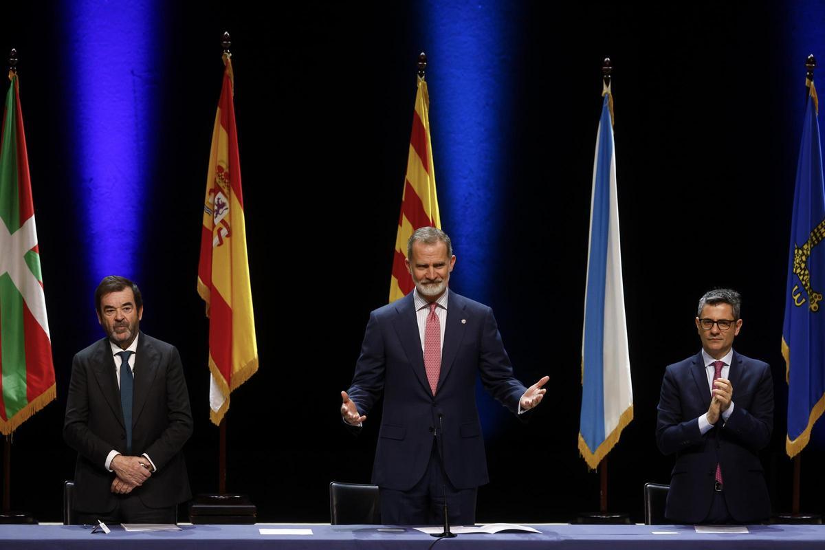 El rey preside en Barcelona la entrega de despachos a los nuevos jueces