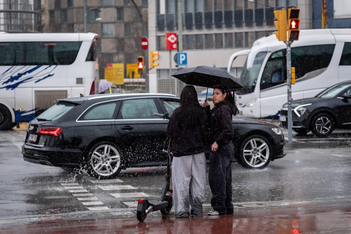 Temporal de lluvias en Barcelona el día 13 de febrero de 2026.