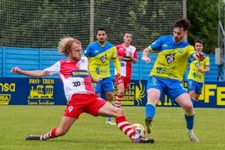 El Arosa apela a su ilusión para derribar la puerta de la 2ª RFEF