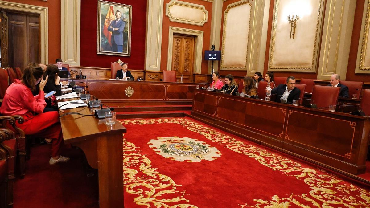 Desplante del PSOE al primer teniente de alcalde de Santa Cruz: Tarife se queda sólo en su discurso sobre la depuradora