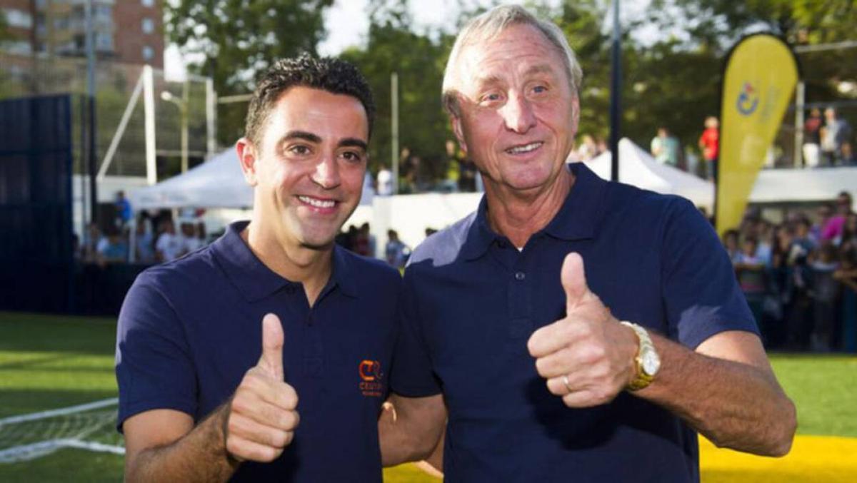 Xavi y Johan Cruyff.