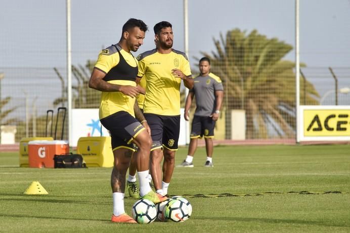 Entrenamiento de la Unión Deportiva Las Palmas ...