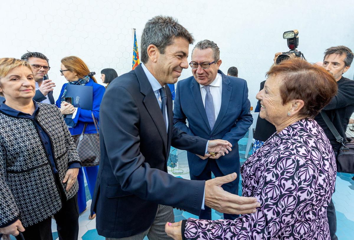 Mazón celebra el Día de la Constitución en Benidorm