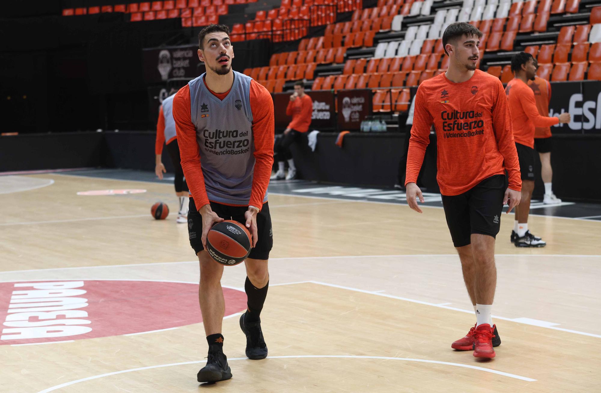 Entrenamiento previo al partido de Euroliga frente al  Meridianbet de Belgrado