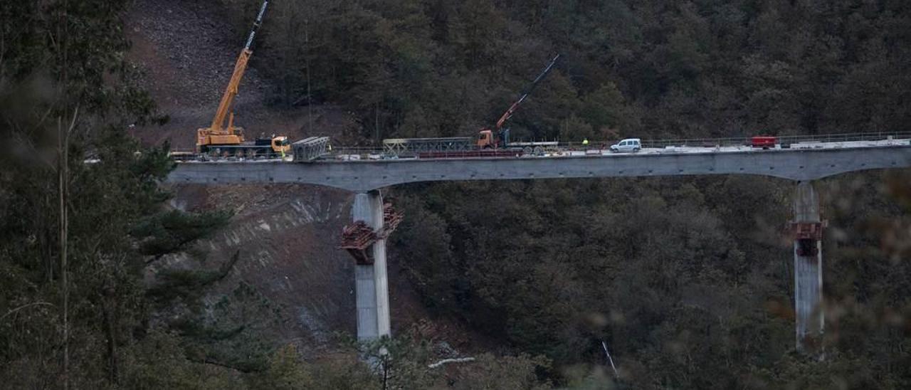 Obras en el tramo Salas-La Espina.