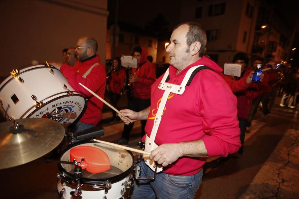 Inicio del Antroxu en Llaranes