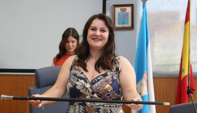 Araceli Gestido, alcaldesa de Cangas tras una investidura con suspense.