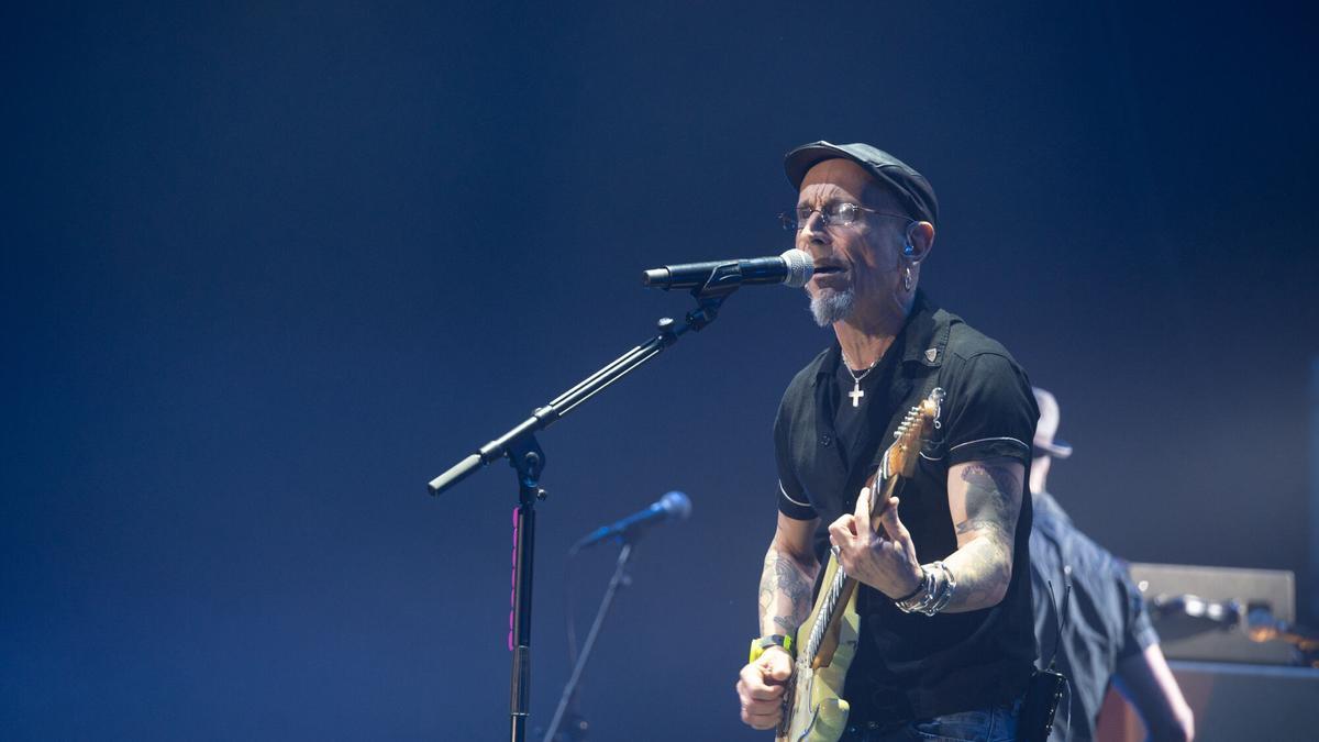 EN IMÁGENES | Concierto de Fito & Fitipaldis en Zaragoza