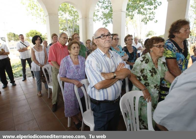 GALERÍA DE FOTOS- La ermita del Carmen de Castellón celebra una participativa misa