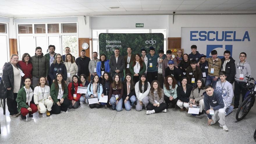 Mirar al pasado para construir el futuro: así imaginan los jóvenes Cangas del Narcea